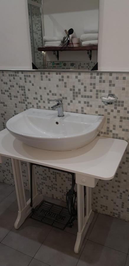 Controvento Apartament ลาสเปเซีย ภายนอก รูปภาพ